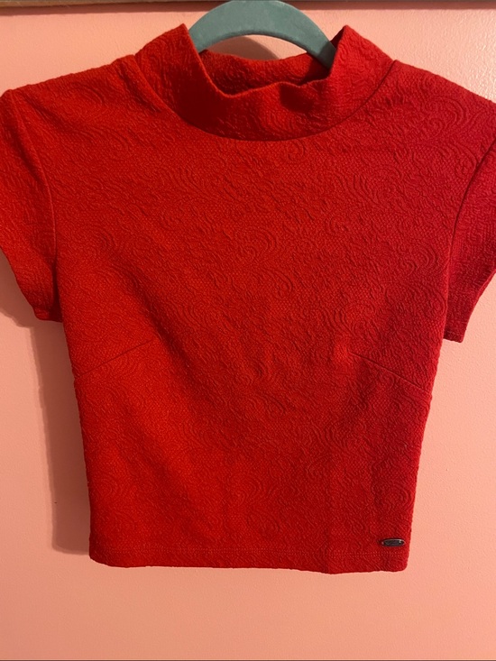 Guess Tops - Guess Red Mock Neck Cap Sleeve Crop Top